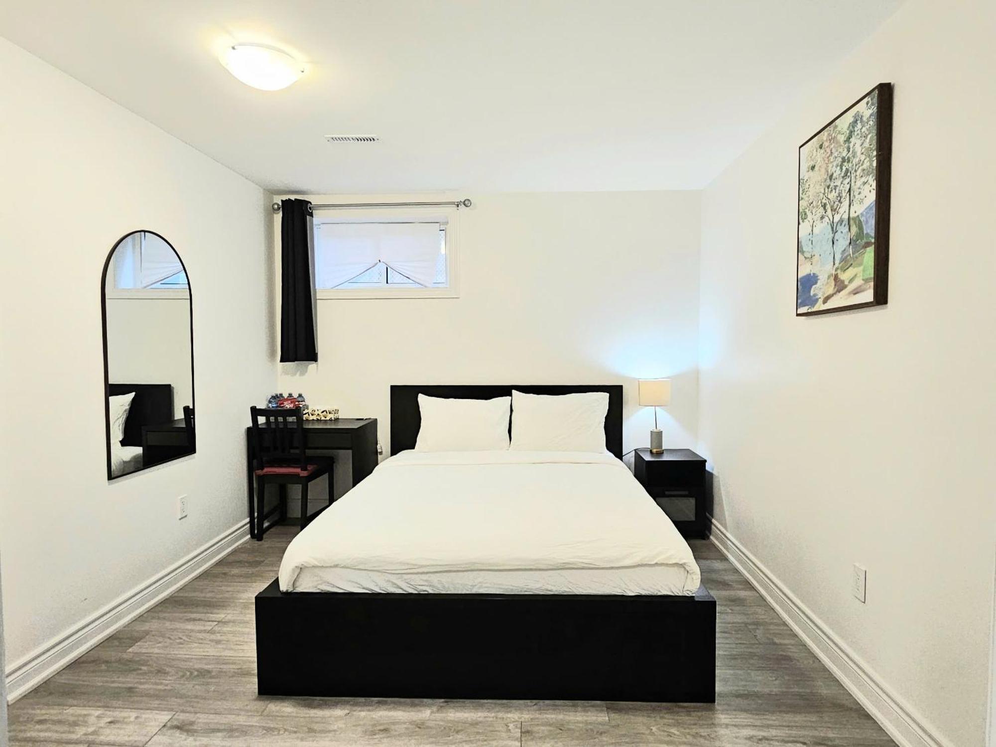 A Home Away Торонто Екстер'єр фото