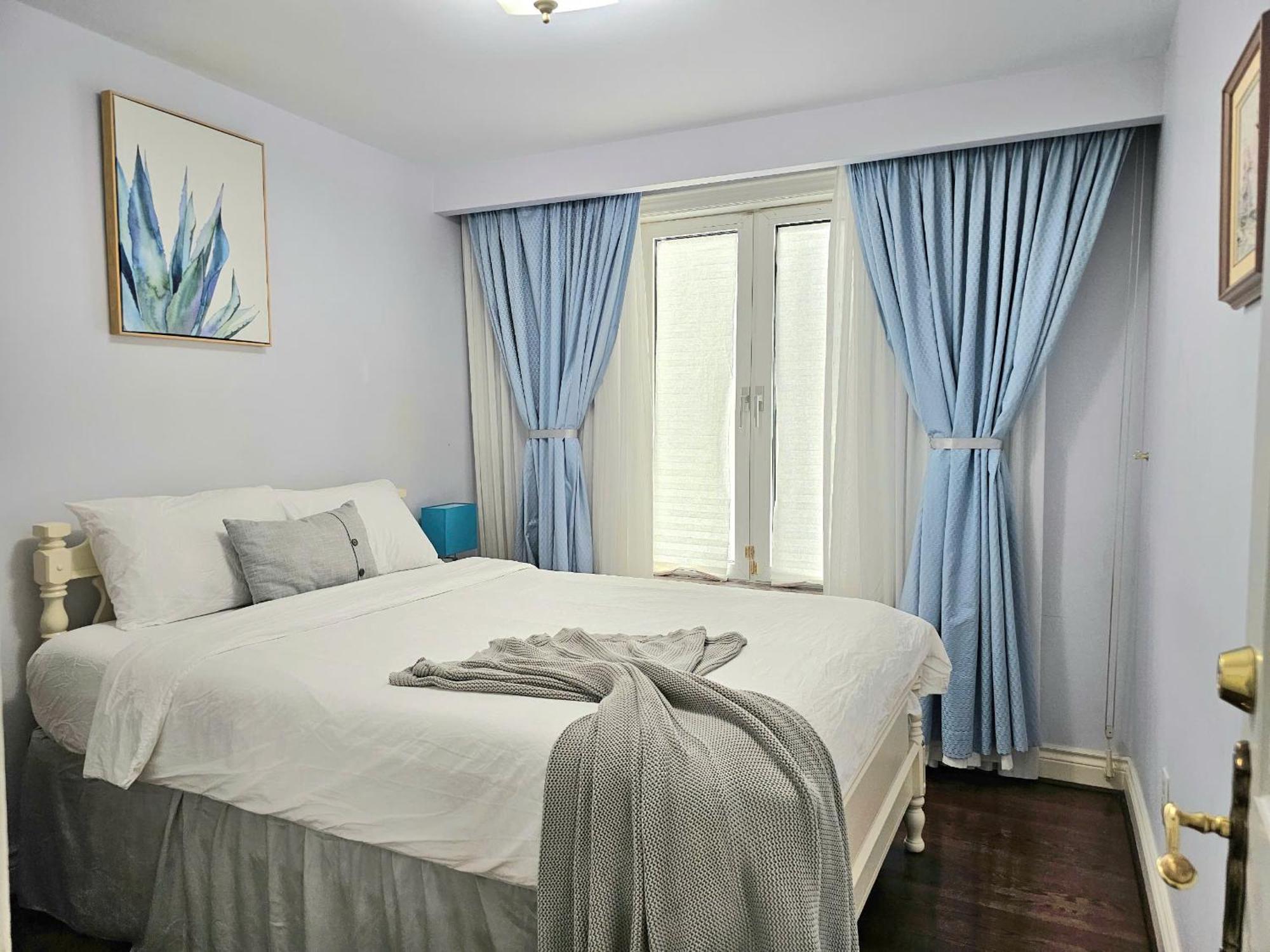 A Home Away Торонто Екстер'єр фото